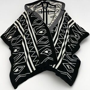 Hooded Open‎ Poncho/Cape Relaxed Fit One Size Black & White Cabincore Boho Style